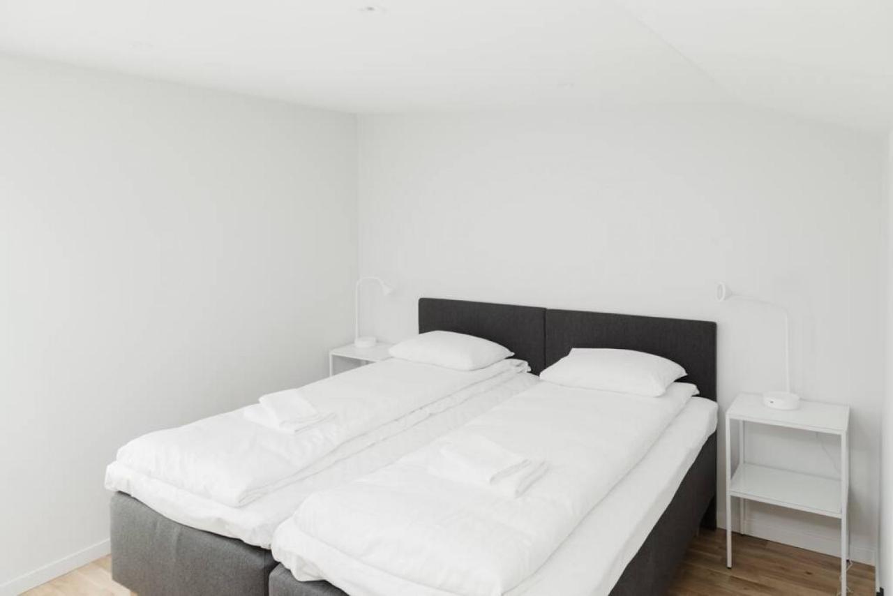 All In One Loft With Balcony And Free Parking Лидинго Экстерьер фото